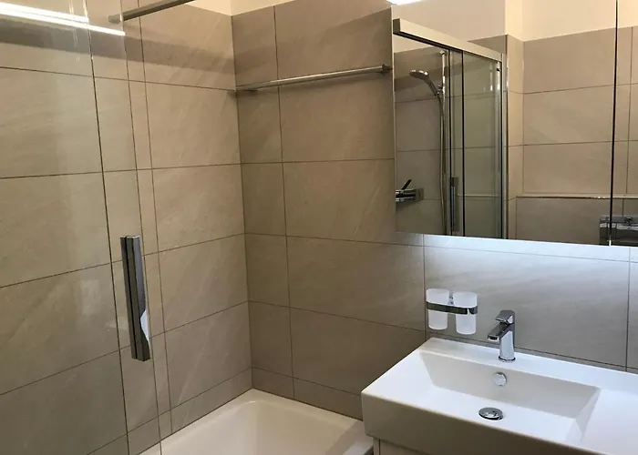 公寓 Residenza Miralago Apt- C25 By Interhome *